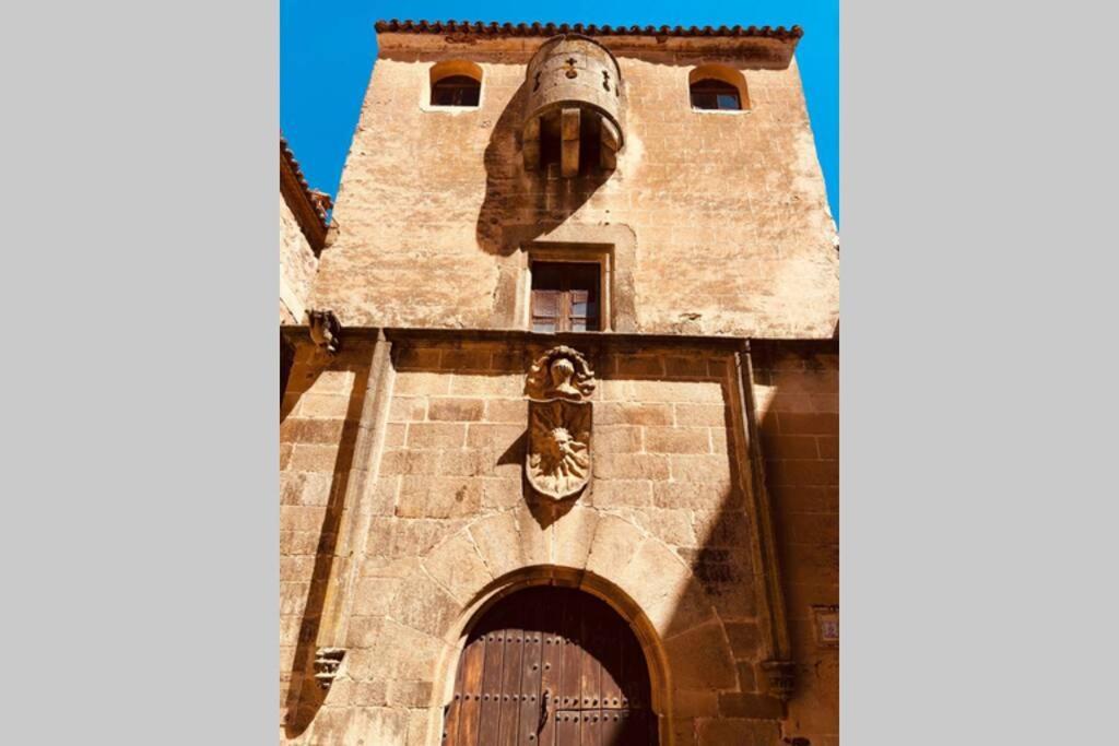 El Escondite De La Muralla Caces 외부 사진